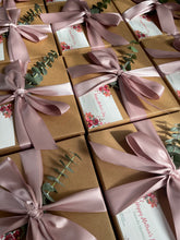 Cargar imagen en el visor de la galería, Catálogo Día de la Madre (por cotización)