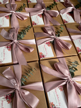 Cargar imagen en el visor de la galería, Catálogo Día de la Madre (por cotización)