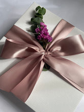 Cargar imagen en el visor de la galería, Catálogo Día de la Madre (por cotización)