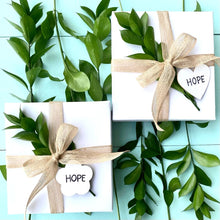 Cargar imagen en el visor de la galería, Catálogo Día de la Madre (por cotización)