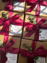 Cargar imagen en el visor de la galería, Catálogo Día de la Madre (por cotización)